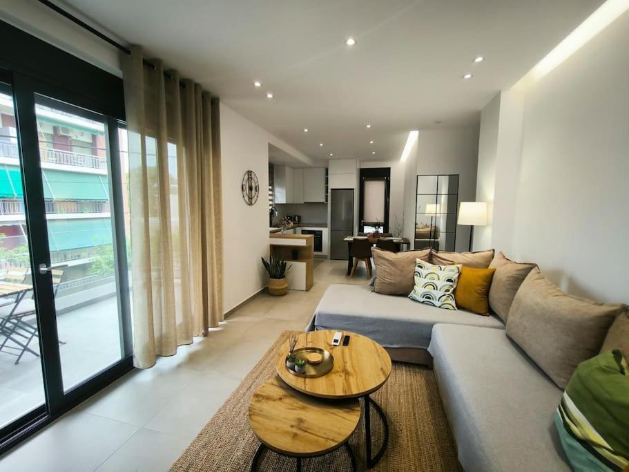 Floral Home 2 - 1St Floor Apt With Private Parking! Atenas Exterior foto